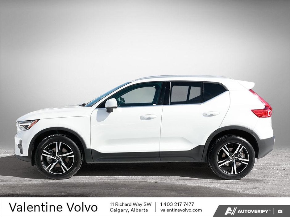2025 Volvo XC40 Core Bright Theme-2