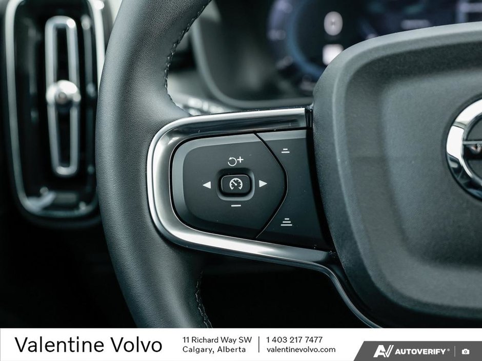 2025 Volvo XC40 Core Bright Theme-16