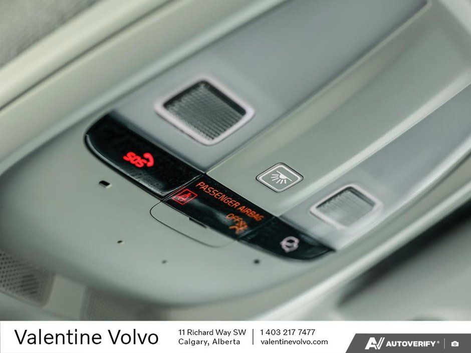 2025 Volvo XC40 Core Bright Theme-21