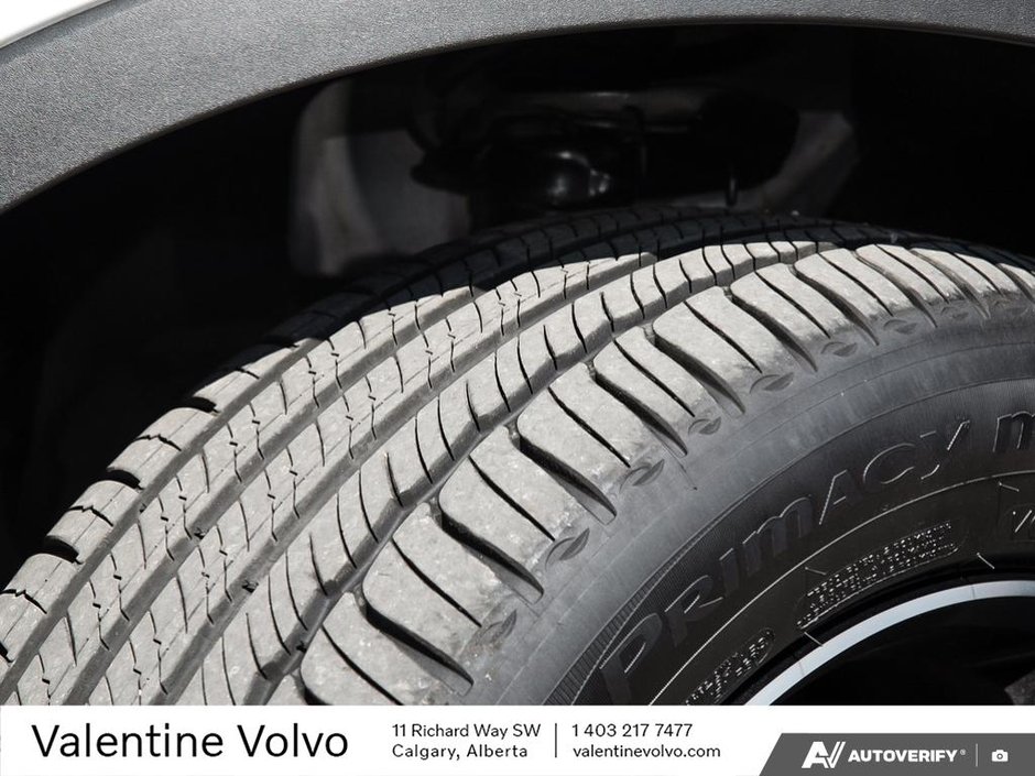 2025 Volvo XC40 Core Bright Theme-6