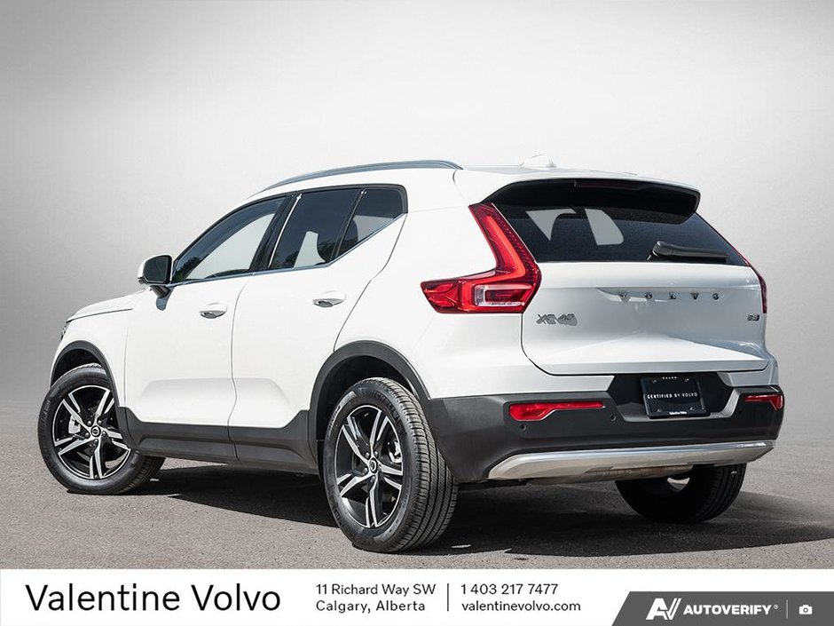 2025 Volvo XC40 Core Bright Theme-3