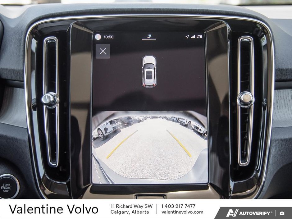 2025 Volvo XC40 Core Bright Theme-25