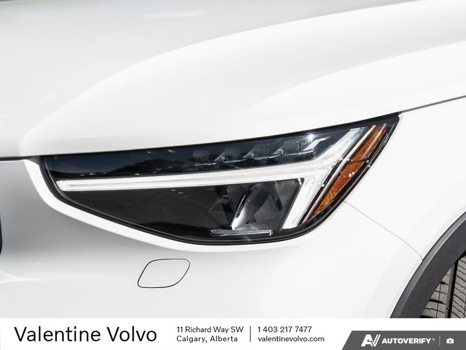 2025 Volvo XC40 Core Bright Theme-9