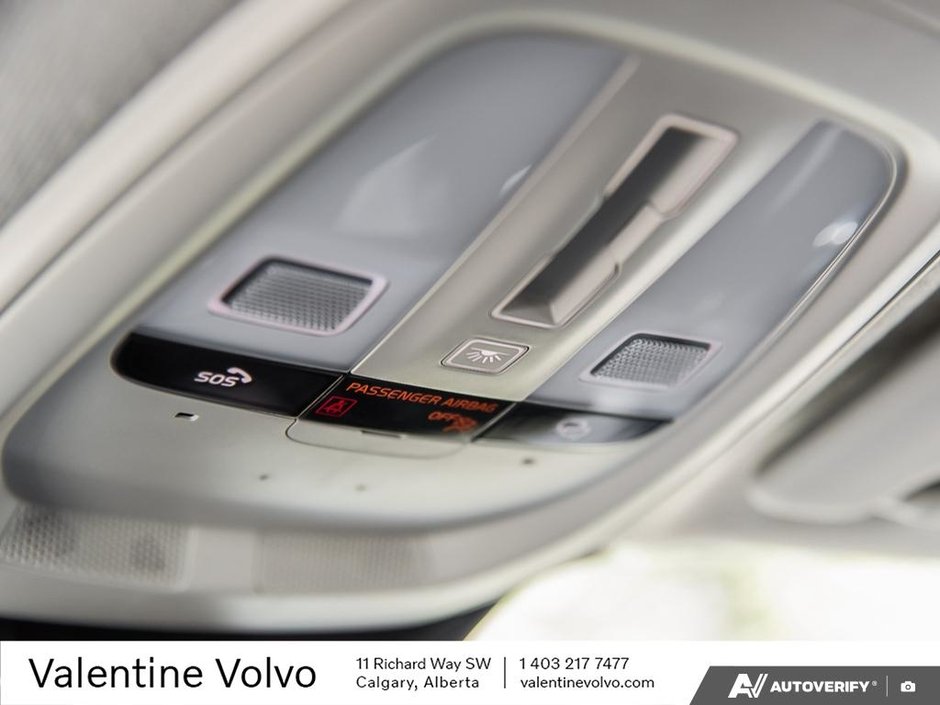 2025 Volvo XC40 Core Bright Theme-20