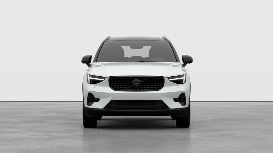 2026 Volvo XC40 Ultra Black Edition-4