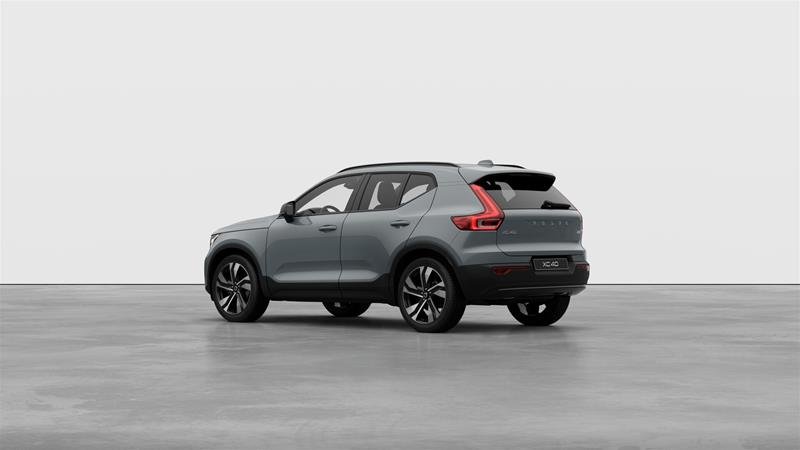 2026 Volvo XC40 Ultra (Dark Theme)-1