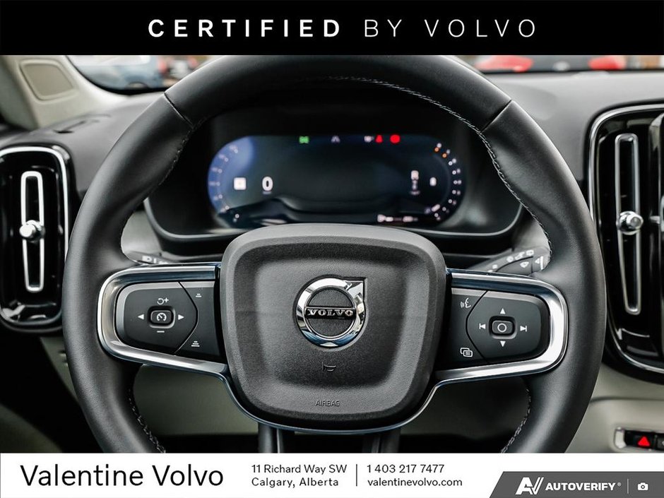 2026 Volvo XC40 Plus Dark Theme-11