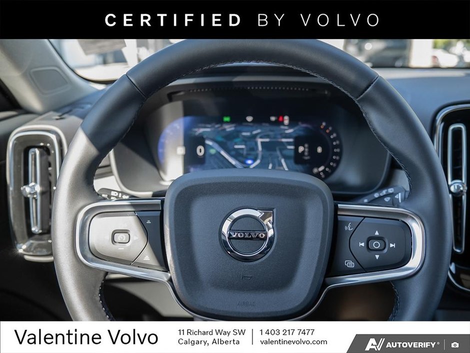 2026 Volvo XC40 Plus Dark Theme-13