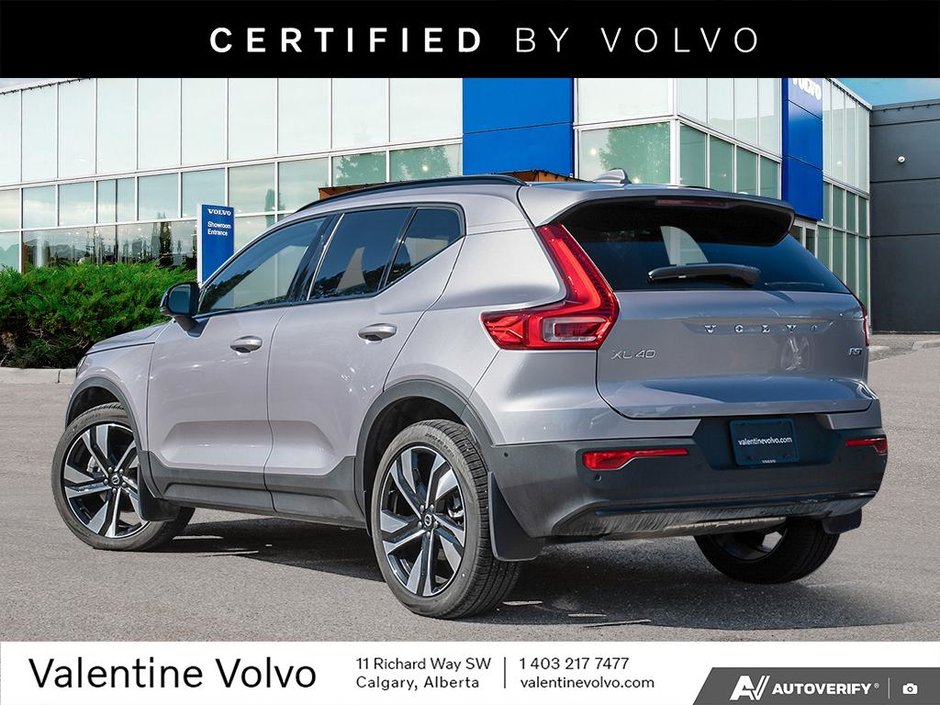 2026 Volvo XC40 Plus Dark Theme-3
