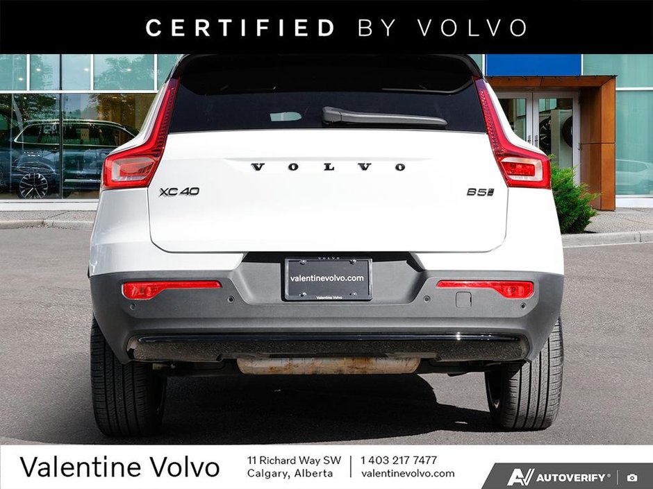 2026 Volvo XC40 Ultra Black Edition-4