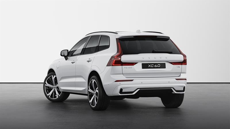 2025 Volvo XC60 Plug-in Hybrid Ultra-2