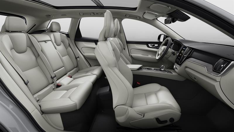 2025 Volvo XC60 Plug-in Hybrid Plus-4