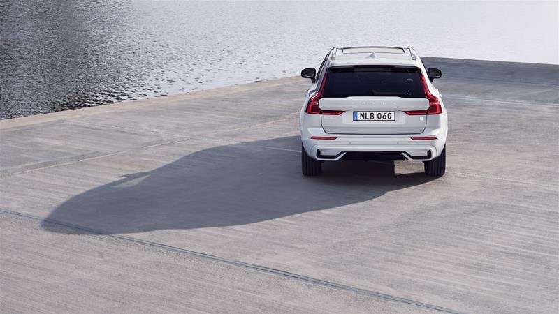2025 Volvo XC60 Plug-in Hybrid Polestar Engineered-1