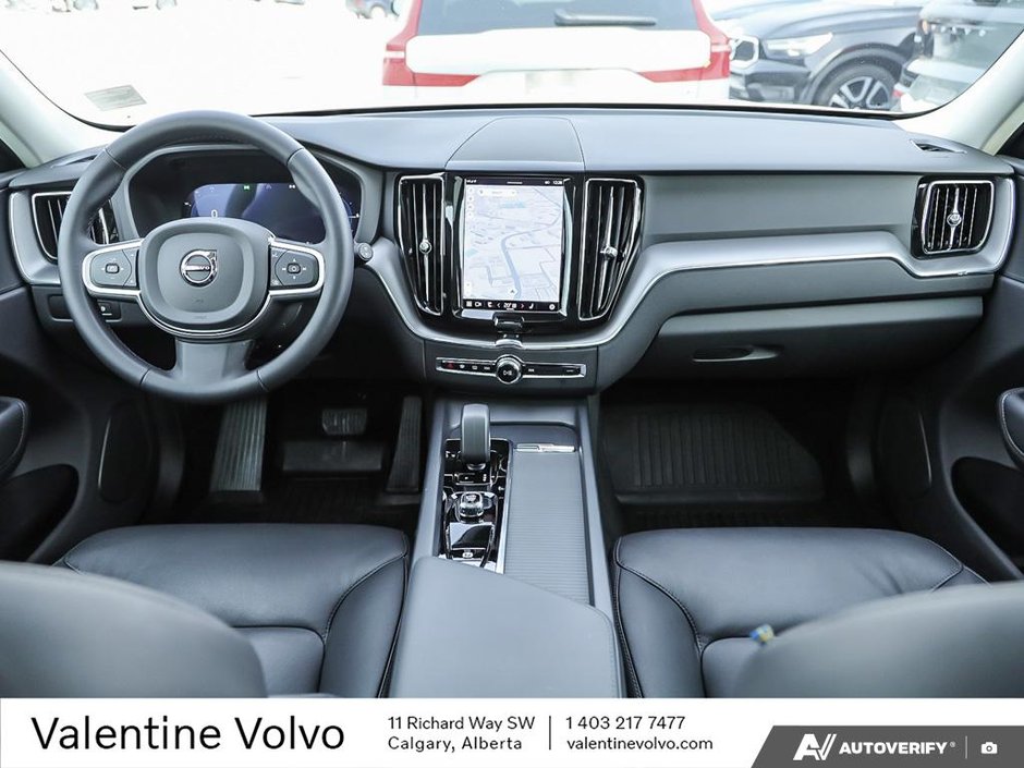 2025 Volvo XC60 Plug-In Hybrid Core Dark Theme-24