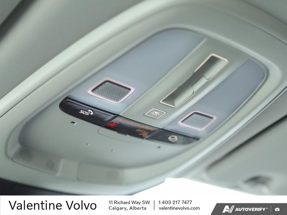 2025 Volvo XC60 Plug-In Hybrid Core Dark Theme-21