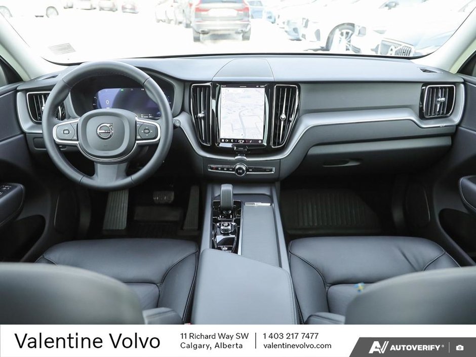 2025 Volvo XC60 Plug-In Hybrid Core Dark Theme-24