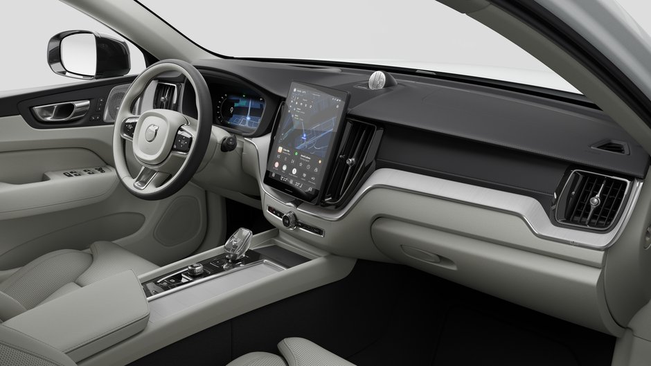 2026 Volvo XC60 Plug-In Hybrid Ultra Dark Theme-9