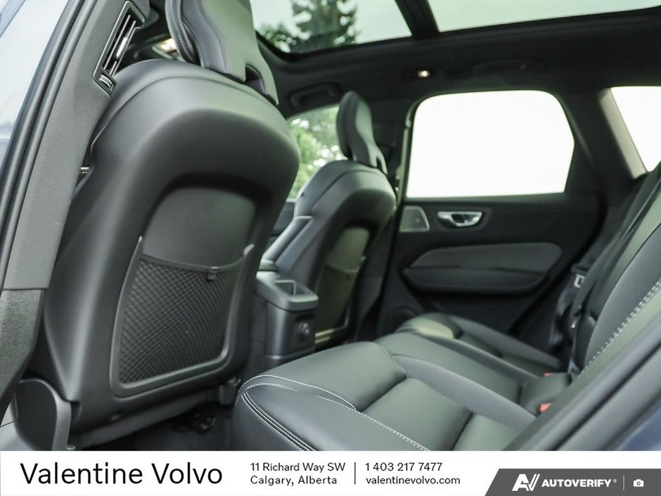 2022 Volvo XC60 Recharge R-Design-23