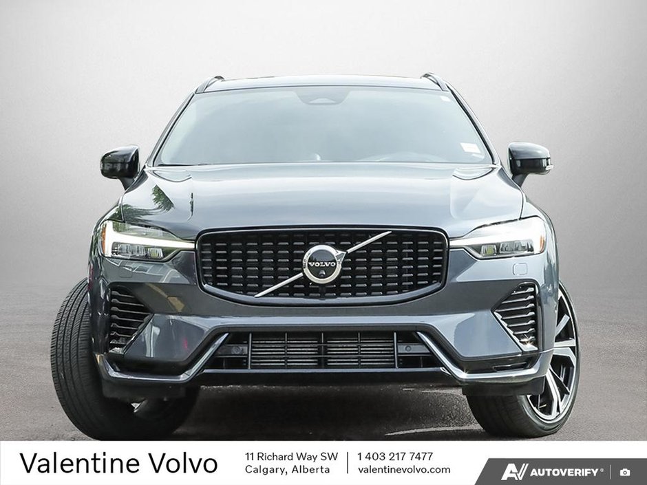 2022 Volvo XC60 Recharge R-Design-1