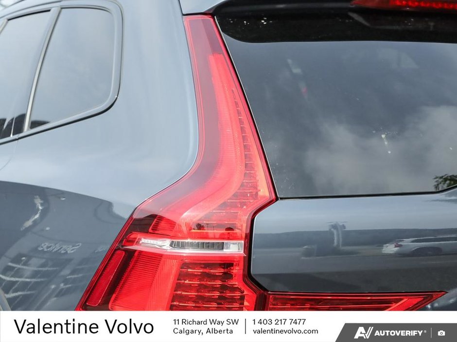 2022 Volvo XC60 Recharge R-Design-11