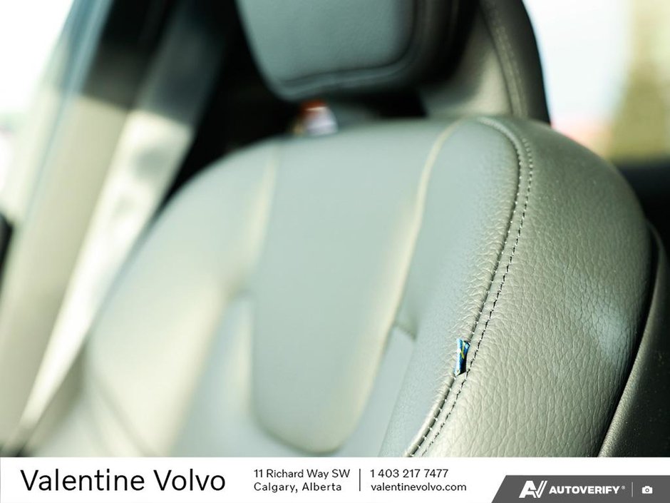 2022 Volvo XC60 Recharge Inscription Expression-22