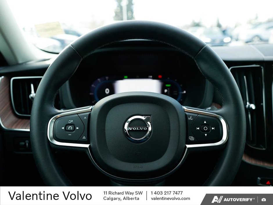 2022 Volvo XC60 Recharge Inscription Expression-13