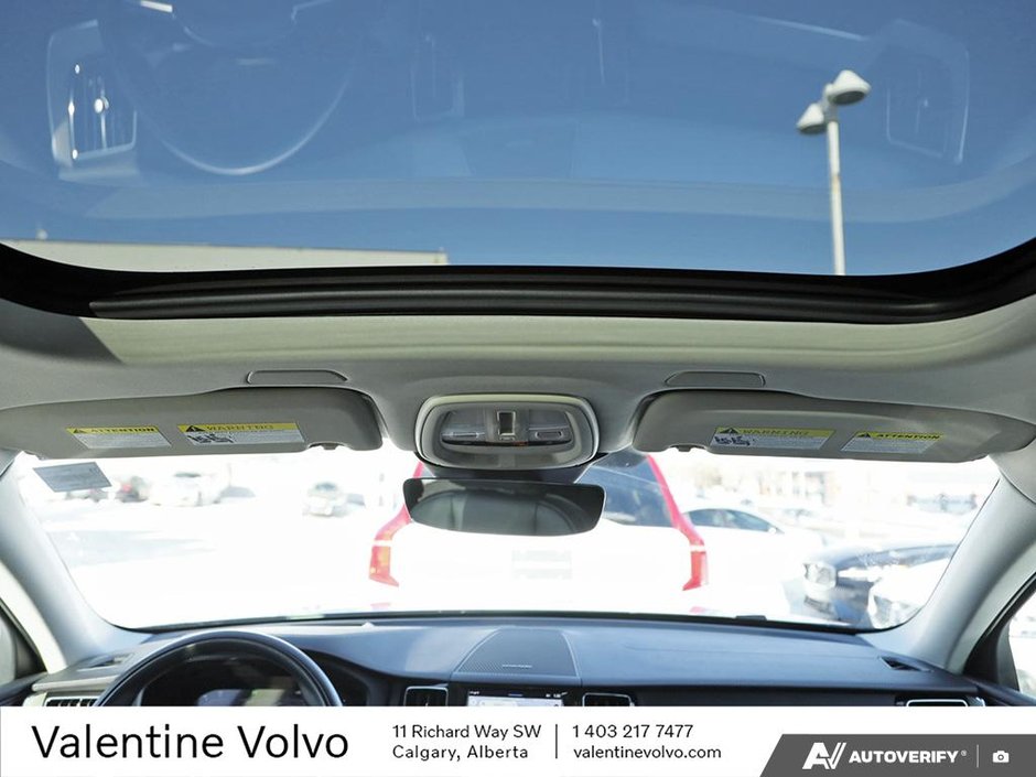 2022 Volvo XC60 Recharge Inscription-28