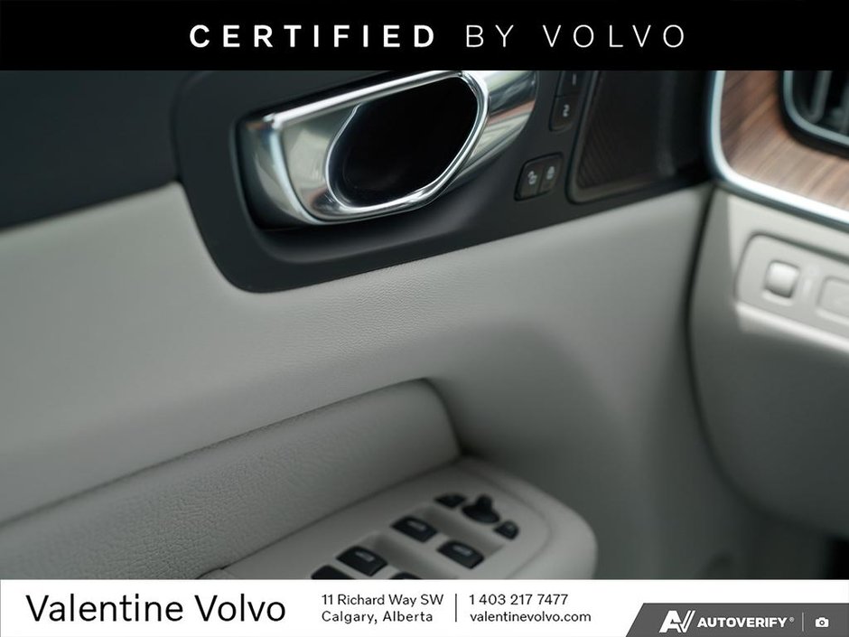 2022 Volvo XC60 Recharge Inscription Expression-16