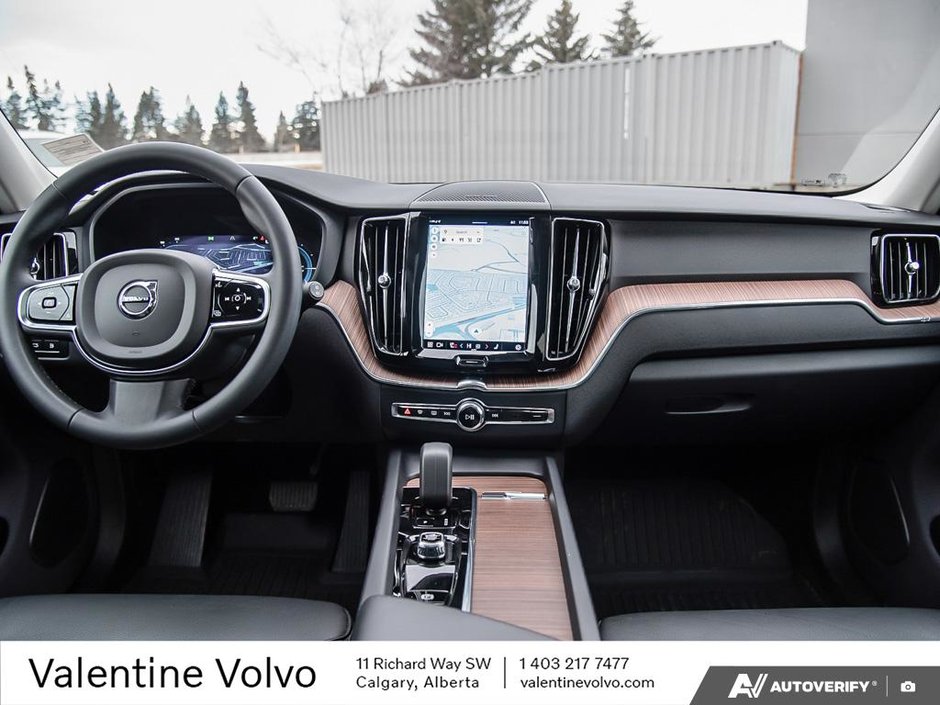 2023 Volvo XC60 Recharge Plus Bright Theme-24