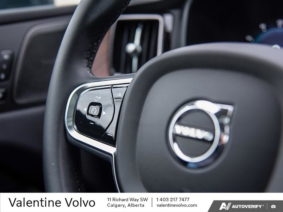 2023 Volvo XC60 Recharge Plus Bright Theme-17