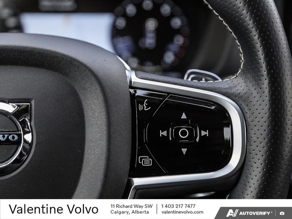 2018 Volvo XC60 R-Design-17