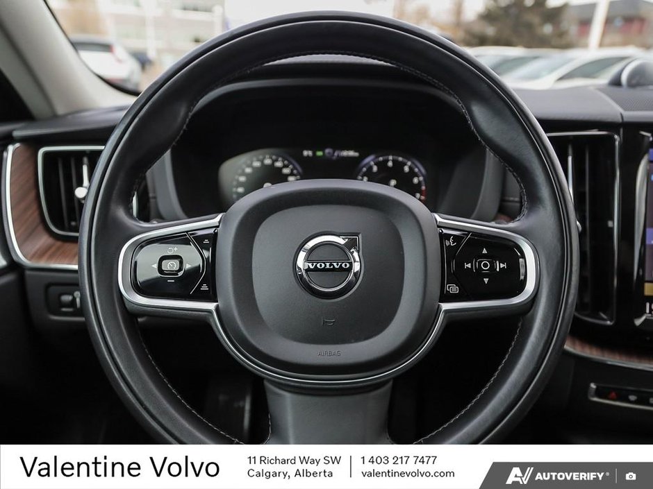 2019 Volvo XC60 Inscription-13