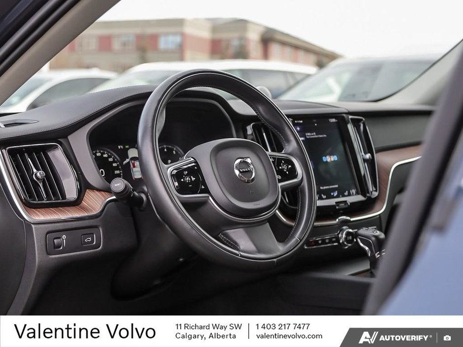 2019 Volvo XC60 Inscription-12