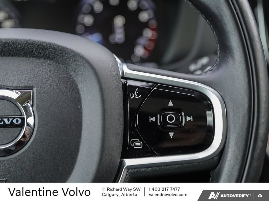 2019 Volvo XC60 Inscription-17