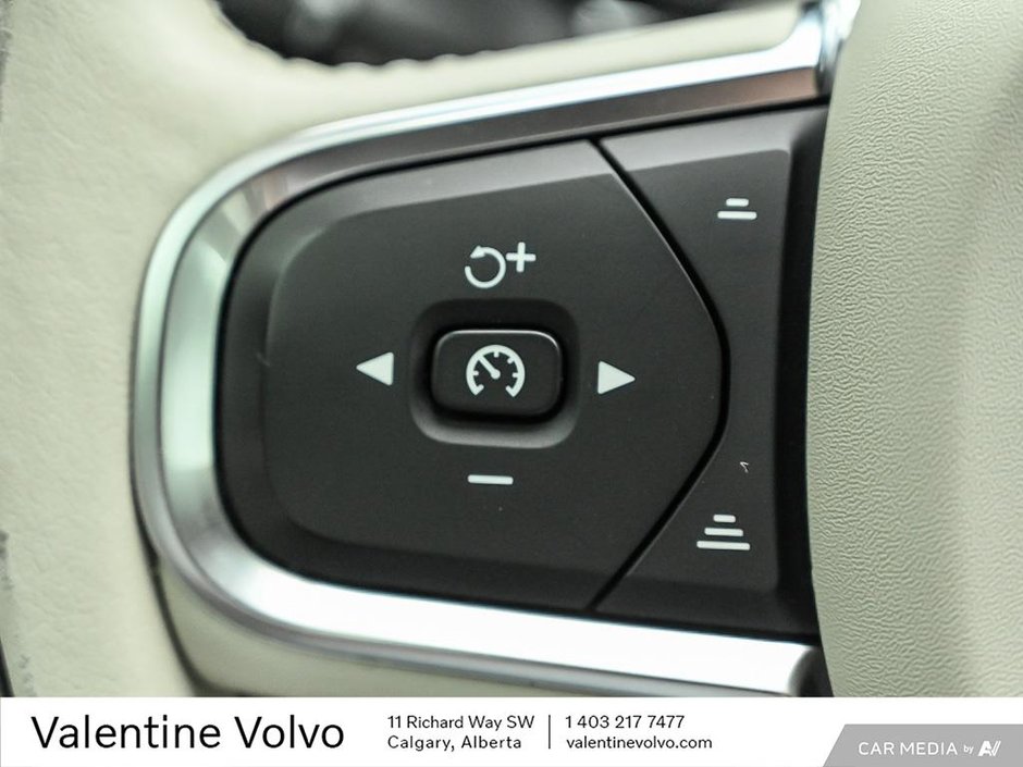 2021 Volvo XC60 Inscription Expression-17