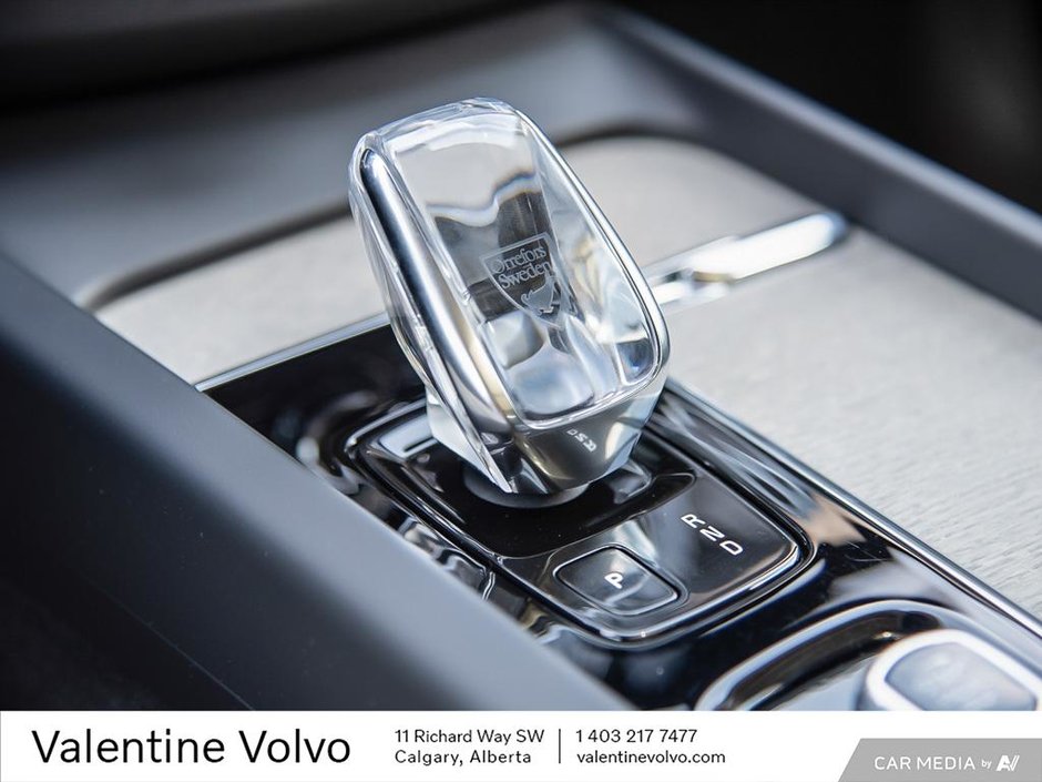 2021 Volvo XC60 Inscription-18