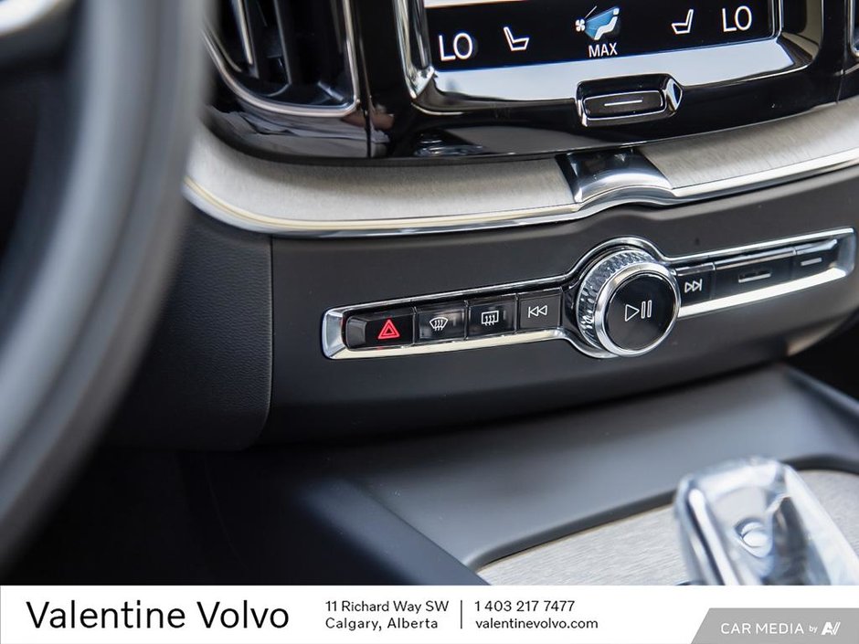 2021 Volvo XC60 Inscription-19