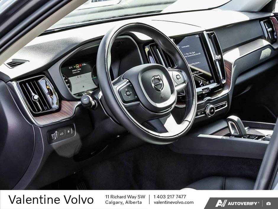 2021 Volvo XC60 Inscription Expression-12