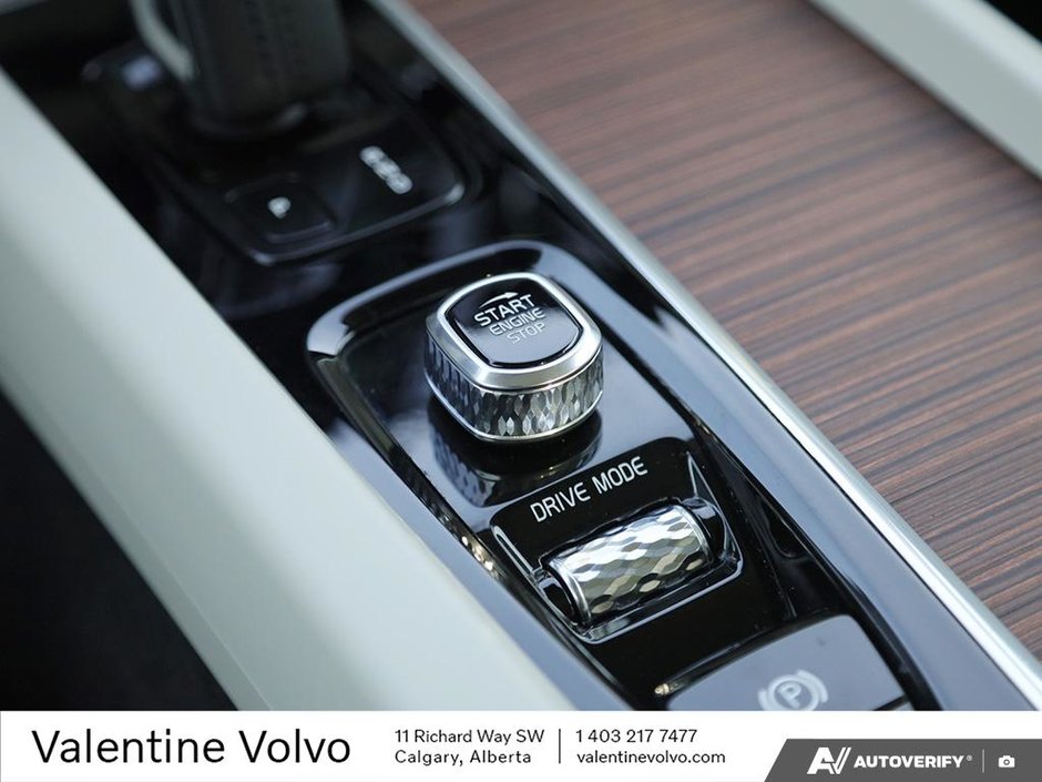 2021 Volvo XC60 Inscription Expression-27