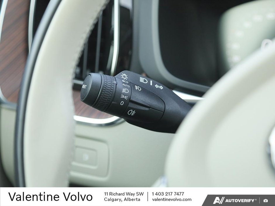 2021 Volvo XC60 Inscription Expression-15