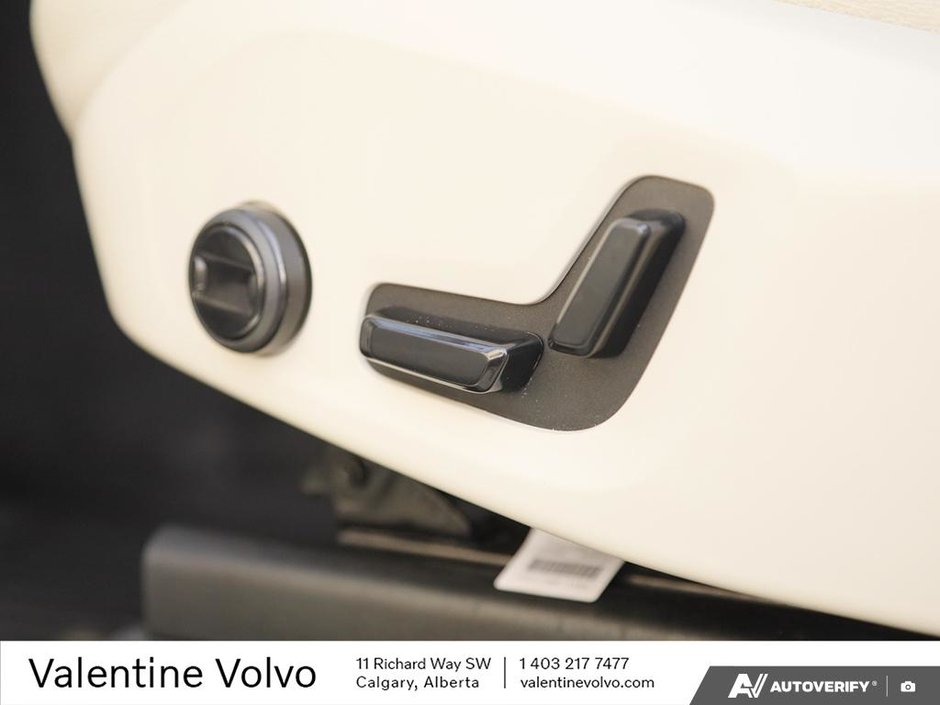 2021 Volvo XC60 Inscription Expression-28