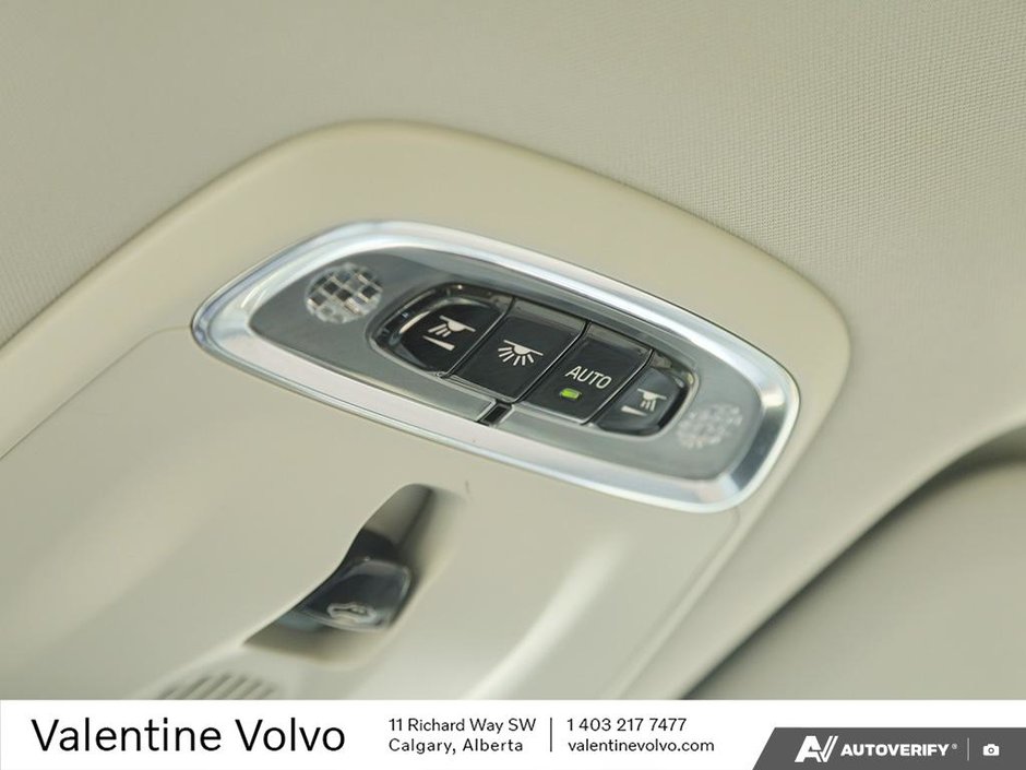 2021 Volvo XC60 Inscription Expression-21