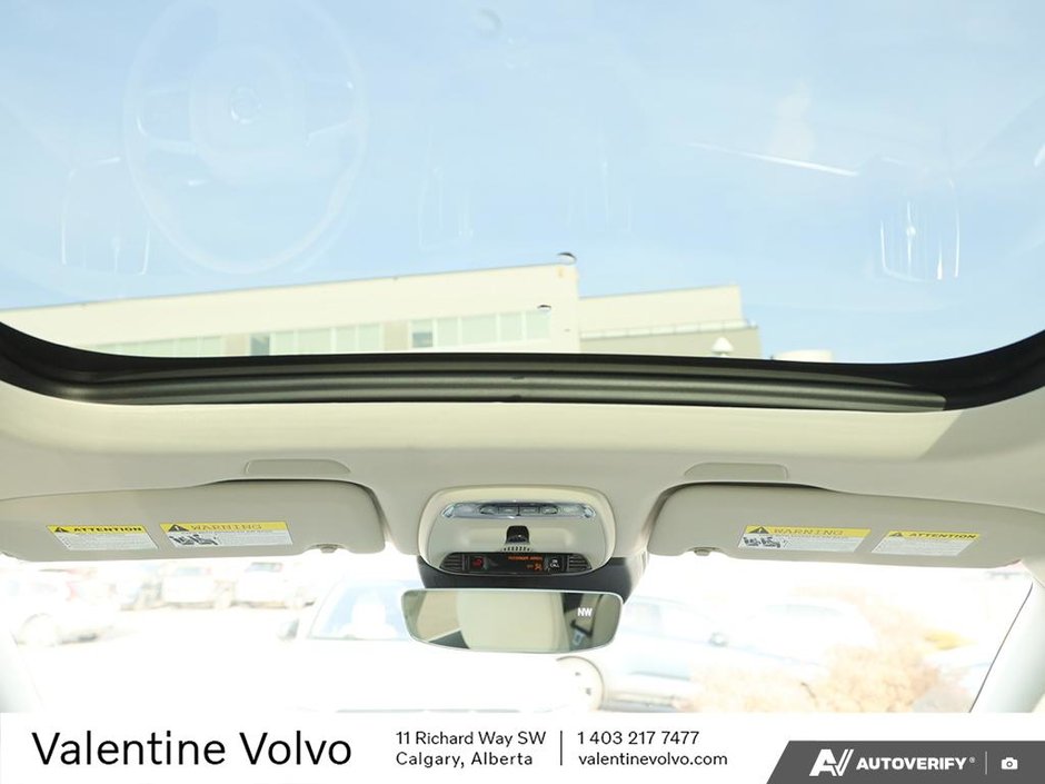 2021 Volvo XC60 Inscription Expression-25