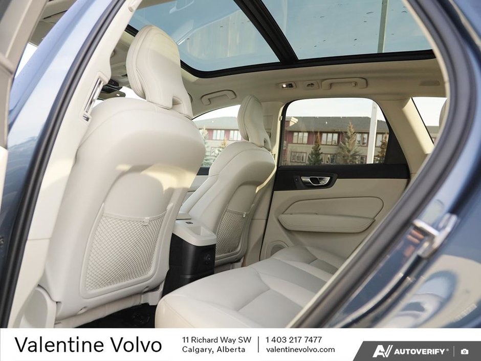 2021 Volvo XC60 Inscription Expression-23