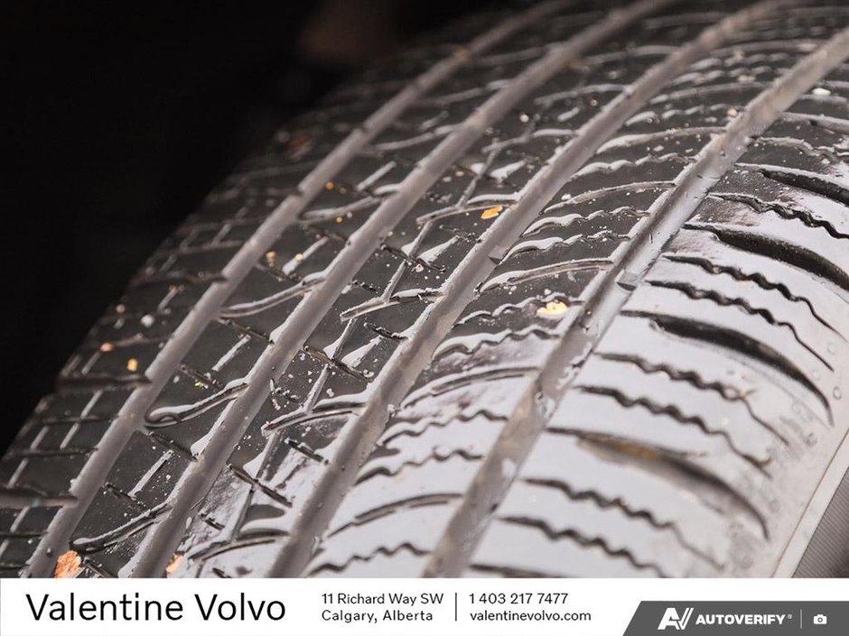 2022 Volvo XC60 Momentum-6