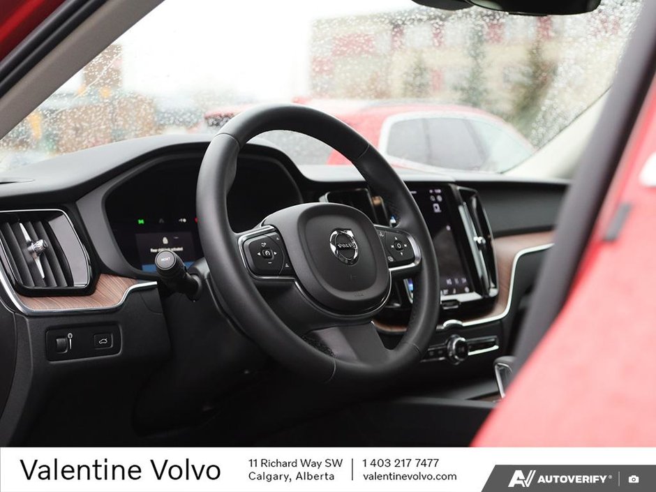 2022 Volvo XC60 Momentum-12