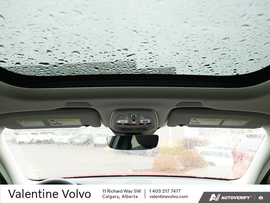 2022 Volvo XC60 Momentum-25