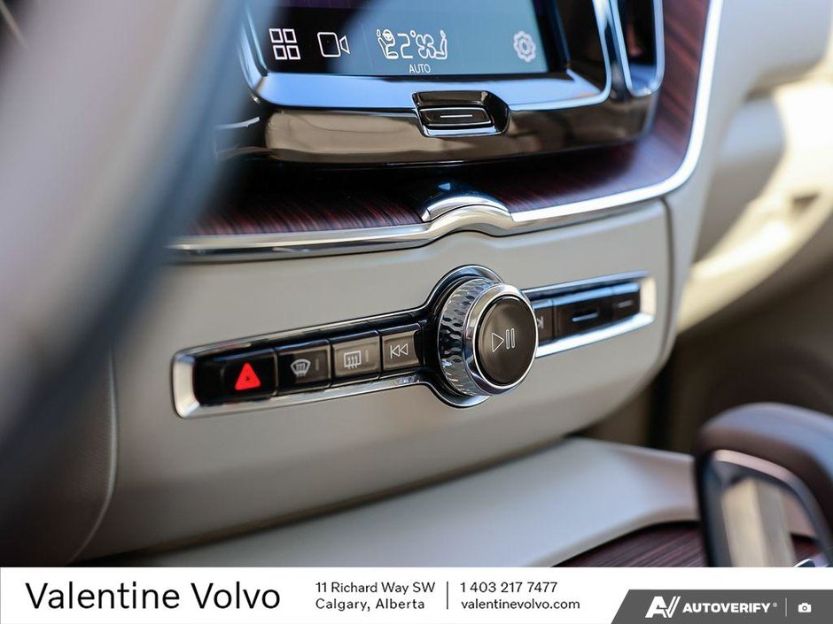 2022 Volvo XC60 Momentum-19