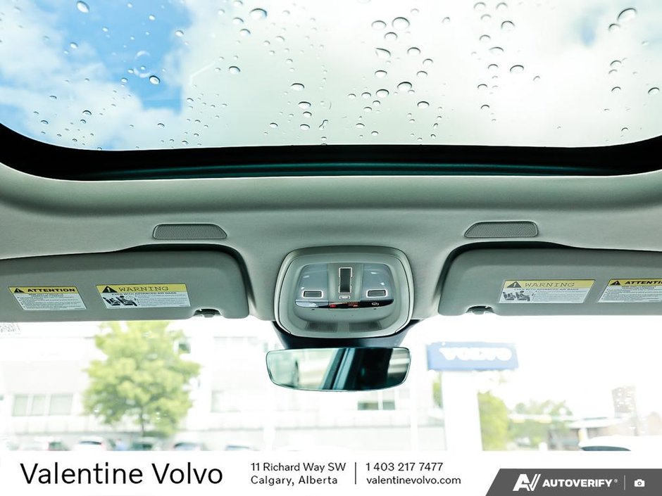 2023 Volvo XC60 Ultimate Dark Theme-23