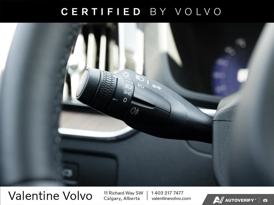 2023 Volvo XC60 Ultimate Dark Theme-15